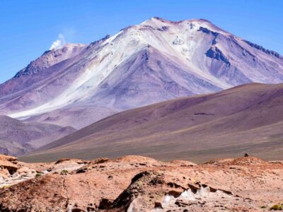Volcan Ollague seen during a 4-day tour of Uyuni Salt Flats and Sky Road in Bolivia