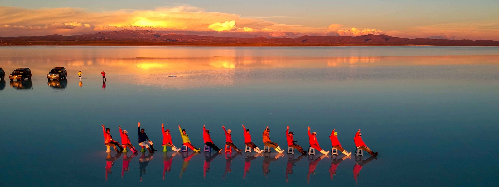 Tourists enjoying a 4 day Salar de Uyuni experience in Bolivia